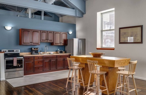 South Side Flats House | Saint Peter`s Rec Hall