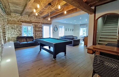 Saint-Pierre-de-Boeuf Bed & Breakfast | Saint Pierre cottage