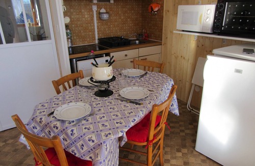 Saint-Point-Lac Apartment | SAINT POINT LAC - Lakefront apartment for 4