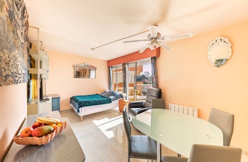 Boulouris-sur-Mer Apartment | Saint Raphael plage Peguiere