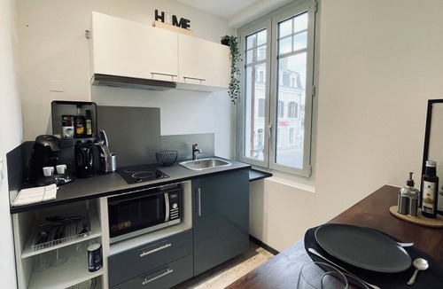 Mont-de-Marsan Apartment | Saint Roch industrial studio