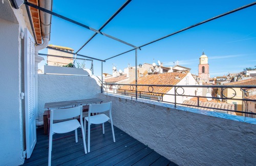 Old Town Apartment | Saint-Tropez's harbour