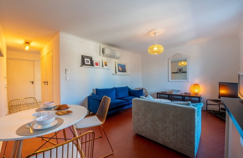 Old Town Apartment | Saint-Tropez's harbour