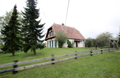 Schnersheim House | Saint Ulrich Cottage with Garden