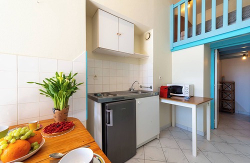 Laval Apartment | Sainte-Catherine - 500m centre-ville