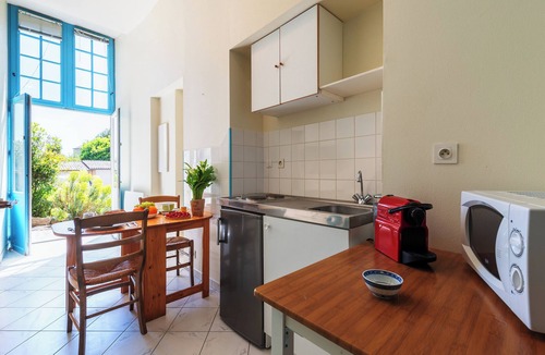 Laval Apartment | Sainte-Catherine - 500m centre-ville