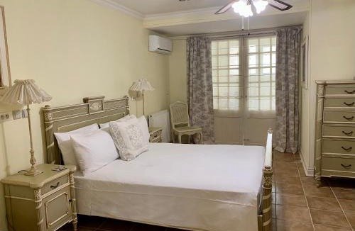 Olonzac Bed & Breakfast | Sainte-Hélène Chambres d'Hôtes & Appartement