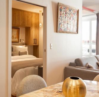 6th Arrondissement Apartment | SaintGermainByCecile - Luxueux 2 pièces AC Ambre