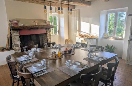 Centres House | Saisonnée - Gîtes, Chambres et Table d'Hôtes