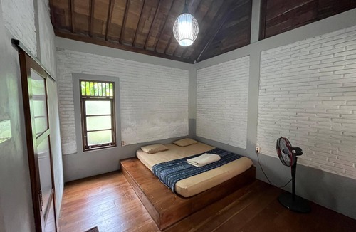 Mendut Hostel | Saka Homestay Boutique & Cafe