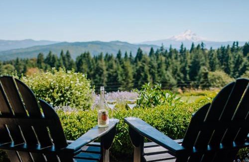Hood River Bed & Breakfast | Sakura Ridge Farm & Lodge
