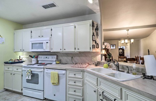 Salado House | Salado Retreat w/Grill & Golf Course Views!