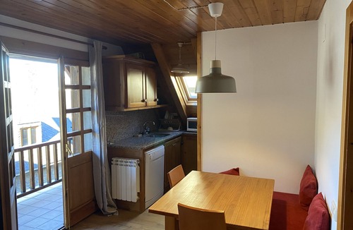 Tredos Ski Chalet | Salardu chalet sleeps 10 with garage