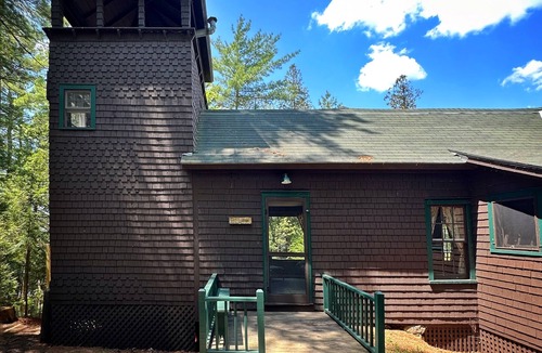 Saranac Lake House | Sale! Labor Day 2026- Private Camp on Upp Saranac Lk-Ideal for Groups/Families