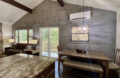 Ludlow House | SALE! MUSIC on the Mountain! Come enjoy this cozy, renovated home by Okemo Mtn!