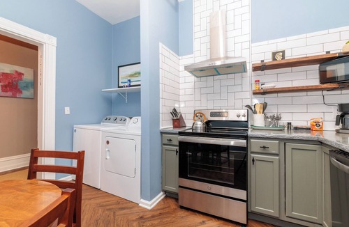 Salem Apartment | Salem Boutique Downtown 3BDRM Suite