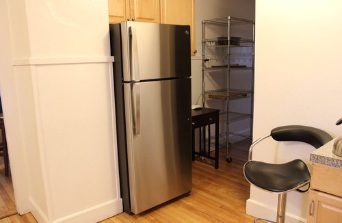 Salem House | Salem "North Fields" House - Parking Galore! - Pets Welcome!