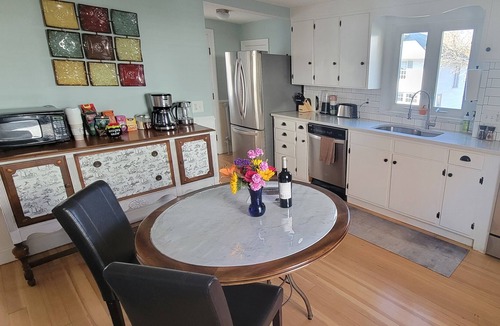 Spencer House | Salem St Waterview Retreat