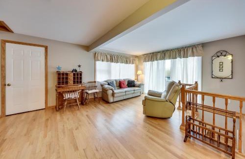 Paddock Lake House | Salem Vacation Home w/Dock: Steps to Paddock Lake