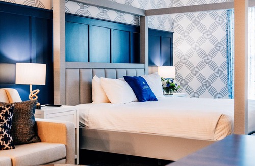 Salem Hotel | Salem Waterfront Hotel & Suites