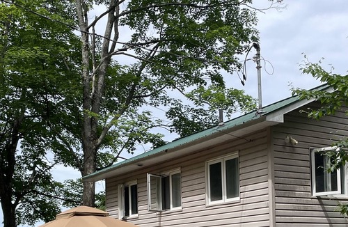 Les Collines-de-l'Outaouais Regional County Municipality House | Salim's Cottage on the Lake Donaldson