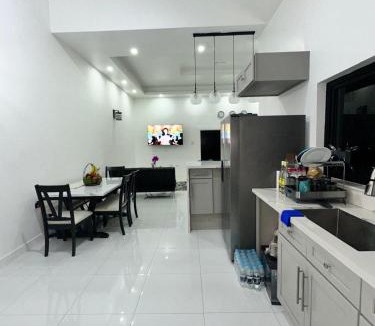 Ponders End Apartment | Salisbury Avenue