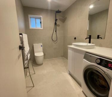 Salisbury Apartment | Salisbury Suburban Escape