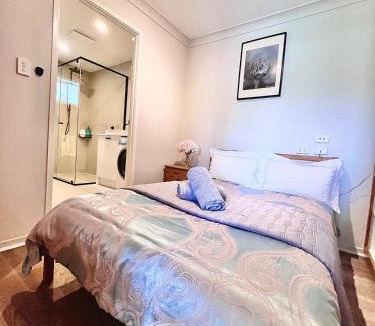 Salisbury Apartment | Salisbury Suburban Escape