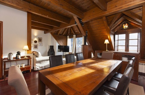 Sallent de Gallego Apartment | Sallent Viewpoint by BeValle
