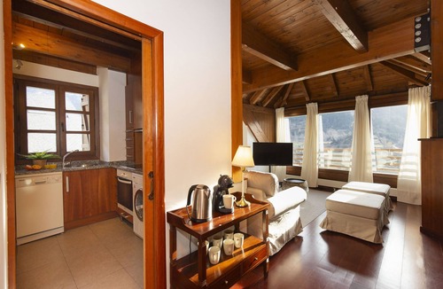 Sallent de Gallego Apartment | Sallent Viewpoint by BeValle