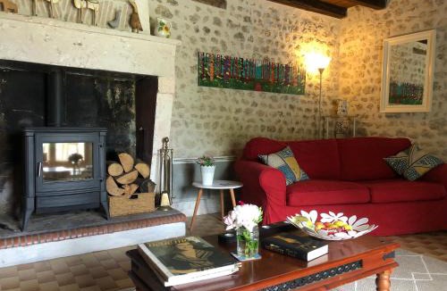 Salles-Lavalette House | Salles Lavalette