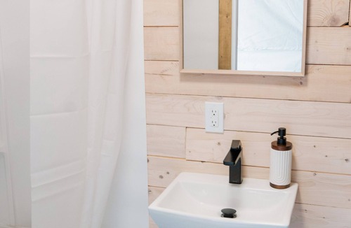 Bonne-Esperance Other | Salmon Bay Farm