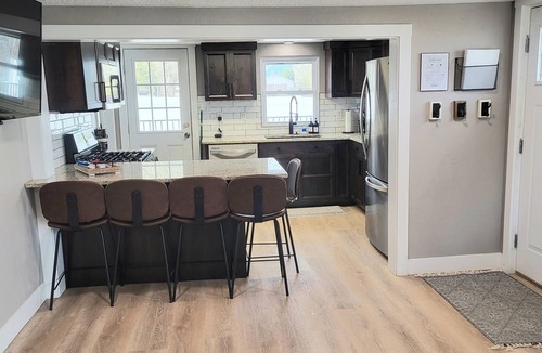 Salmon House | Salmon Bench Home w/hot tub