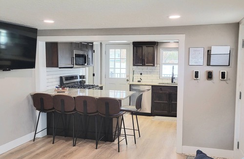 Salmon House | Salmon Bench Home w/hot tub