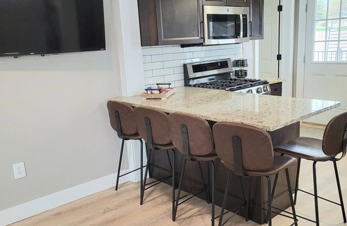 Salmon House | Salmon Bench Home w/hot tub