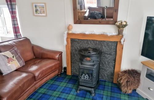 Dollar House | Salmon-Leap Lodge