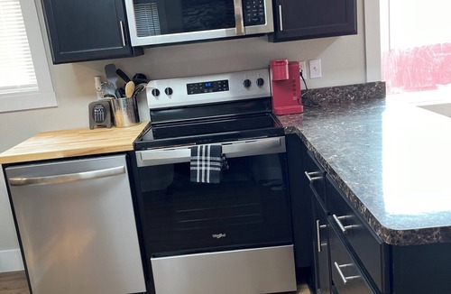 Salmon House | Salmon River Hideaway with Hottub