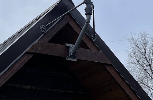 Riggins Cabin | Salmon River out the front door.