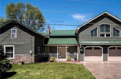 Port Ontario Villa | Salmon River View