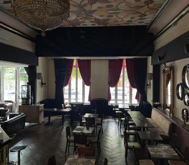 Epernay Hotel | Salon Boyer