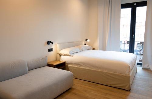Tremp Apartment | Salon Suites