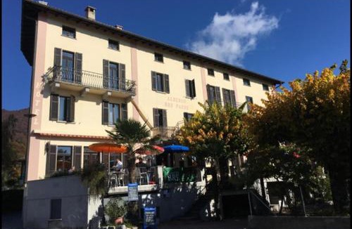 Lugano Bed & Breakfast | Salotto Brè - Bed & Breakfast charming rooms