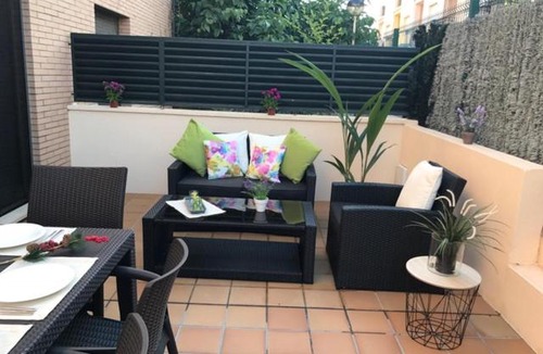 Tarragones House | Salou Villa Private Pool & Jacuzzi