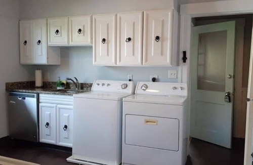 Forest Grove Apartment | SalsVista 1st Floor Corner Apt