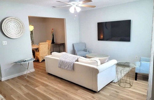St. Augustine Beach House | Salt Aire Suitesnn