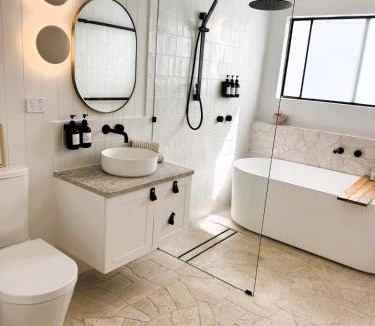 Horseshoe Bay Villa | Salt Ayres