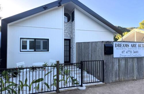 Horseshoe Bay Villa | Salt Ayres