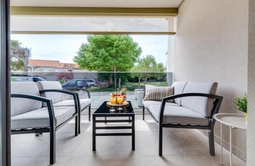 Nin Apartment | Salt Bloom Apartments Nin