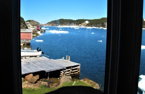 Salt Harbour House | Salt harbor cottage