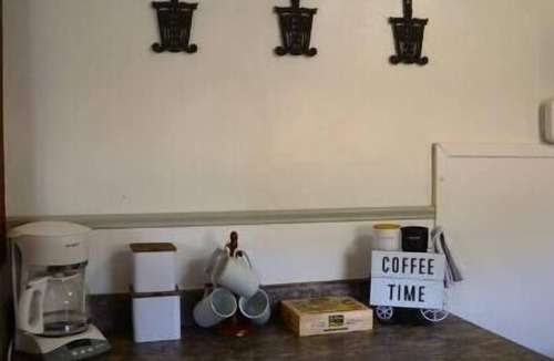 Hutchinson Cottage | Salt City Cottage